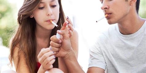 Tobacco Use Among Middle And High School Students—united States 2011