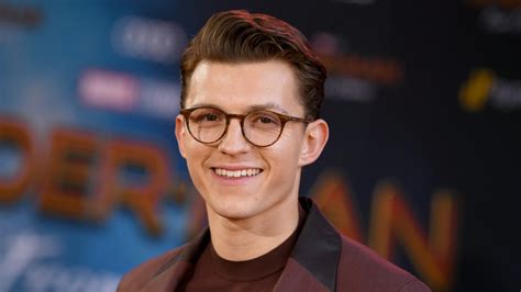 Spider Man Resmi Kembali Ke Mcu Begini Tanggapan Tom Holland Dafunda