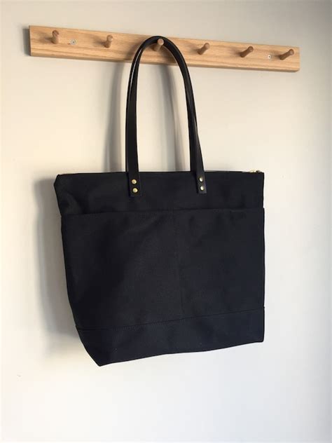 Custom Bag: Medium Zipper Tote As A Travel Carry-On. All Black - Modern ...