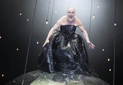 „könig Lear“ Im Thalia Theater Dieser Typ Ist Ein Ereignis Mopo