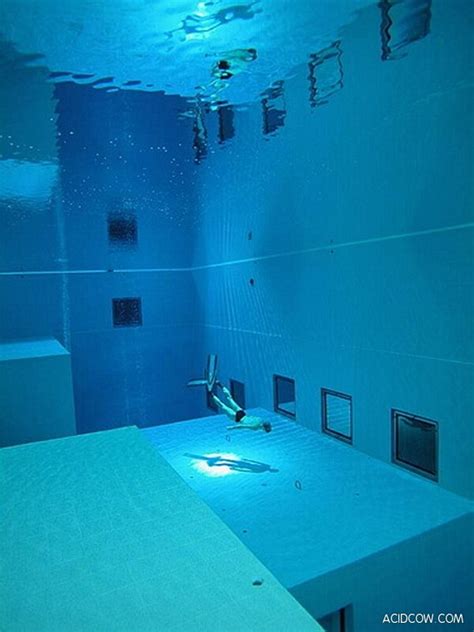 The Deepest Diving Pool in the World (10 pics)