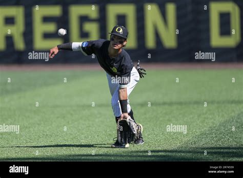 Oregon Infielder Rikuu Nishida 56 Catches A Ball In Between Innings