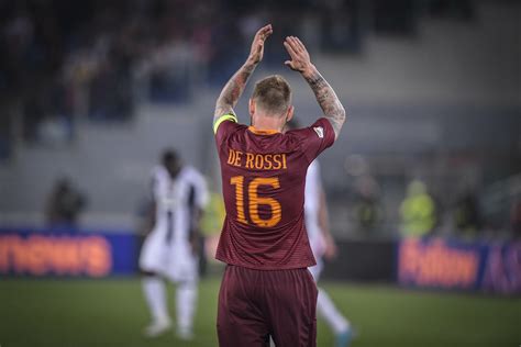 De Rossi Al Posto Di Mourinho In Corsa Cosa Sappiamo Roma News