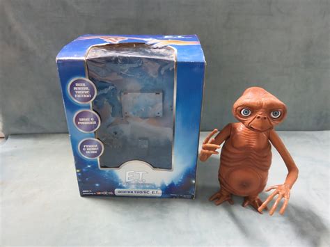 Et Glowing Finger Toy