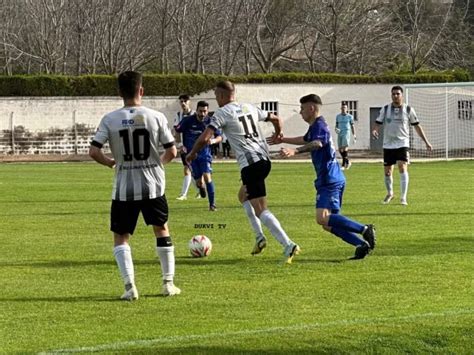 El Atl Tico Calatayud Golea Al San Jos Por A Con Hat Trick De