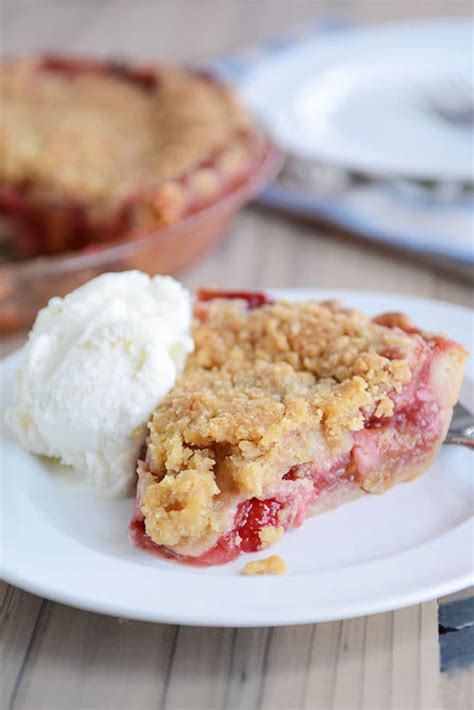 The Best Strawberry Rhubarb Pie Mel S Kitchen Cafe