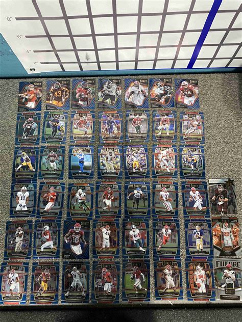 Sportlots Auctions Nfl Select College Lot Over Cards With Rookies