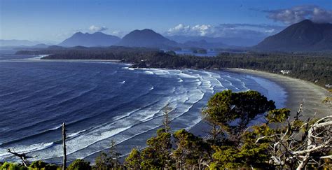 Tofino Surf Guide: Seasons and Beaches - Pacific Sands