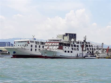 Lite Ferries Fleet In Ouano Wharf Basic Details Company Flickr