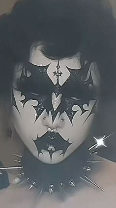 Pin By Slot Fuck On Sizin Pinleriniz Goth Eye Makeup Graphic Makeup Punk Makeup