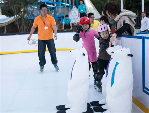 Synthetic Ice Rink - for Leisure - Glice® - Buy or Rent