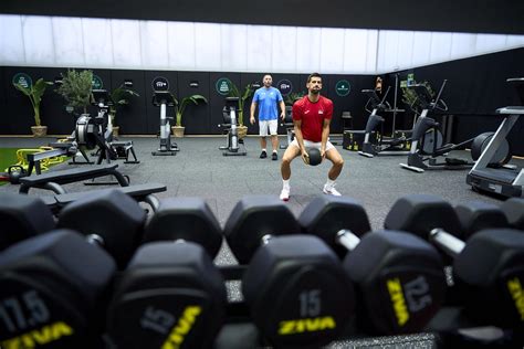 Novak Djokovic ya volvió a los entrenamientos en el gimnasio