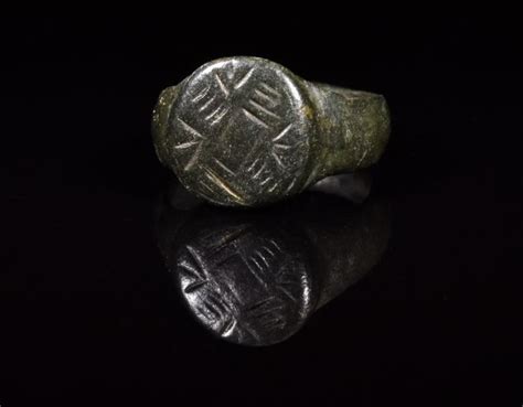 Époque des croisés médiévaux Bronze Bague avec Motif Croix Catawiki