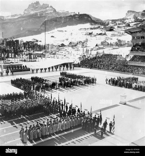 1956 winter olympics hi-res stock photography and images - Alamy