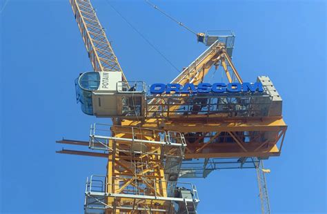 Idp Assembles Egypts First Potain Mcr 295 Cranes Plant And Equipment News