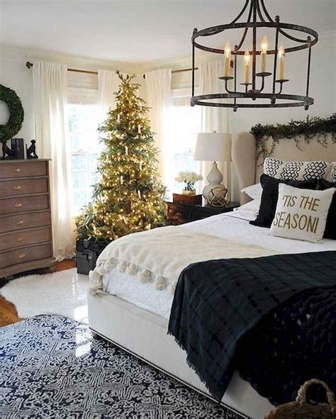 01 Farmhouse Christmas Bedroom Decorating Ideas Decoradeas