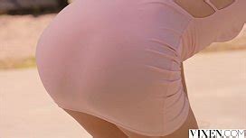 VIXEN Starstruck Teen Has Sex With Celebrity Neighbor XNXX