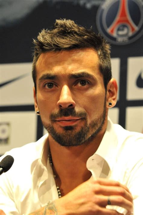 Ezequiel Lavezzi La star du PSG une icône gay en devenir Purepeople