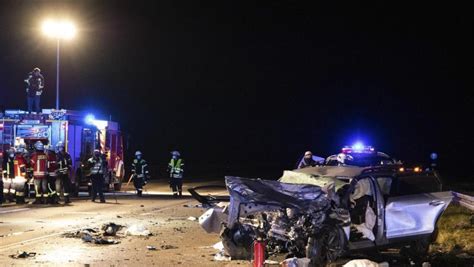 Nach Geisterfahrer Unfall Auf A Obduktion Der Vier Leichen