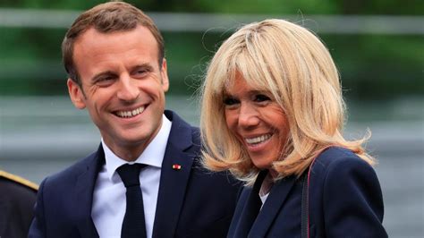 Livro revela influência de Brigitte Macron mulher do presidente