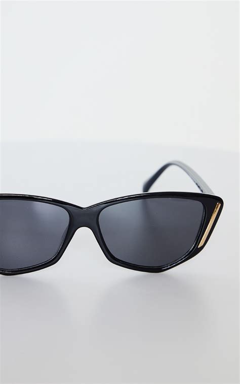 Black Cat Eye With Gold Trim Sunglasses Prettylittlething Usa