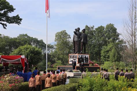 Bupati Ngawi Pimpin Upacara Peringatan Sumpah Pemuda Ingin Pemuda