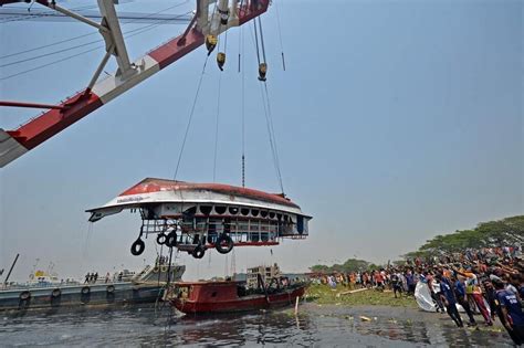 Bangladesh Au Moins Morts Dans Le Naufrage Dun Ferry Le Bilan S