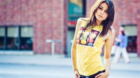 Model Women Brunette Women Outdoors Miss Laurelle Wallpapers Hd Desktop And Mobile Backgrounds