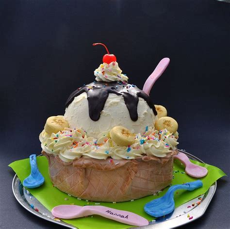 Ice Cream Sundae Cake Yummy Ice Cream Ice Cream Cake Ice Cream Toppings