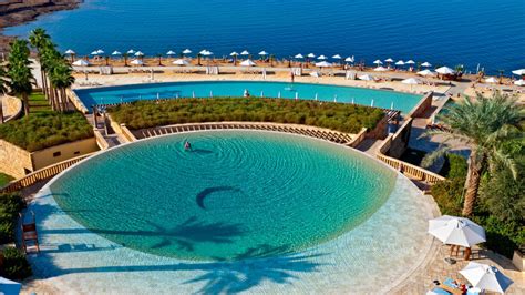 Infinity Pool Hotel Kempinski Ishtar Dead Sea Mādabā