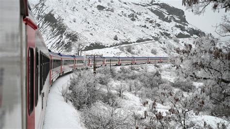 Călătoria spectaculoasă de 30 de ore cu trenul pentru care biletele se