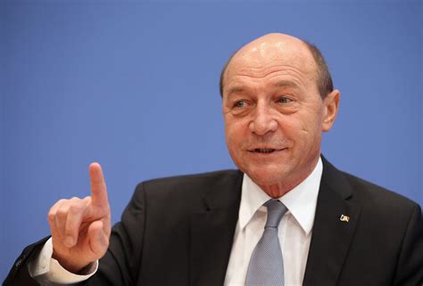 Băsescu după jignirile lui Geoană Doamna Mihaela i a dat una peste