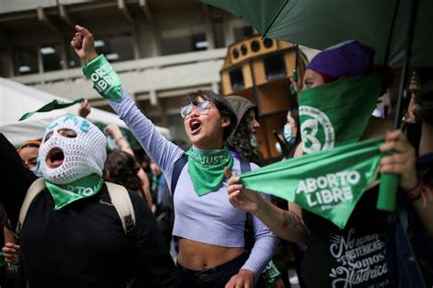 É oficial Colômbia faz história e descriminaliza o aborto até 24