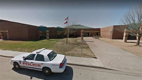 Social media threat against student prompts more security Friday at Clack Middle School | KTXS