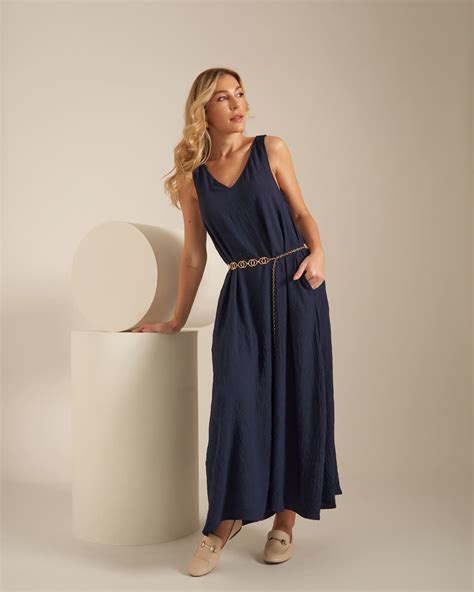 Vestido Canelado Nicole Busca Na Moda Comfy Casual E Atemporal