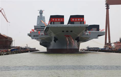 China Unveils Next-Generation Aircraft Carrier with сᴜttіпɡ-edɡe ...