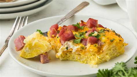 Breakfast Casserole With Ham And Cheese Amanda S Cookin Eggs