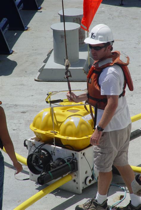 Scripps Scientists Image Deep Magma Beneath Pacific Seafloor Volcano