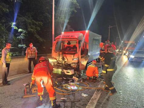 事发小榄！追尾大货车，司机的命被“它”保下了