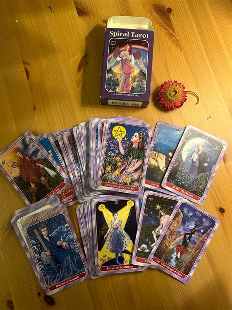 Se Produkter Som Liknar Spiral Tarot Deck P Tradera