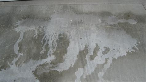 Tips for Driveway Stain Removal | Angie's List