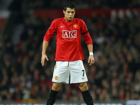manchester united complete signing  cristiano ronaldo   year