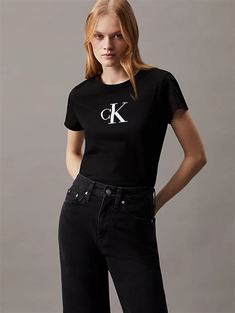 Slim Monogram T Shirt Calvin Klein® J20j2223430go