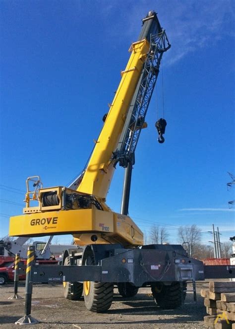 Grove GRT8100 100 Ton Rough Terrain Crane For Sale Hoists Material