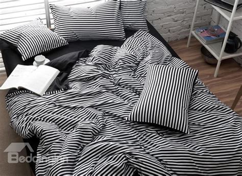 Modern Black And White Stripe Print 4 Piece Cotton Duvet Cover Sets