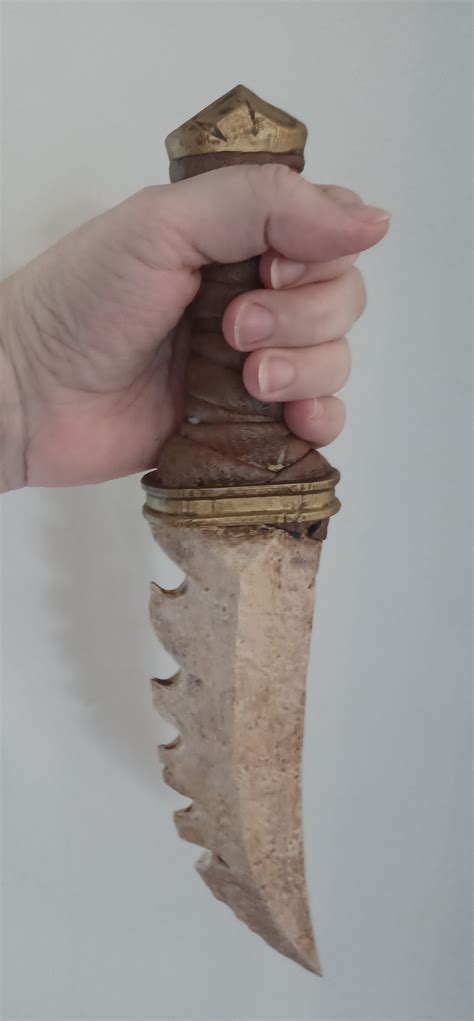 3d Printable Dragon Tooth Dagger By Propsandbeyond