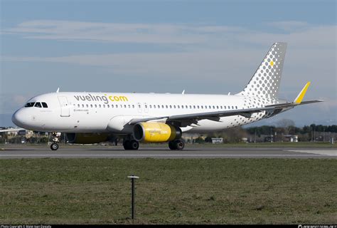 EC MBT Vueling Airbus A320 232 WL Photo By Matei Ioan Dascalu ID