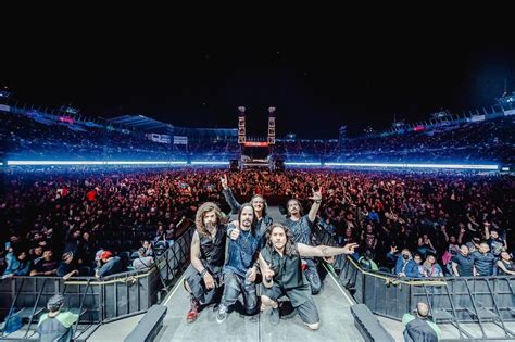 Ágora abre The Stadium Tour de Mötley Cüe y Def Leppard en México