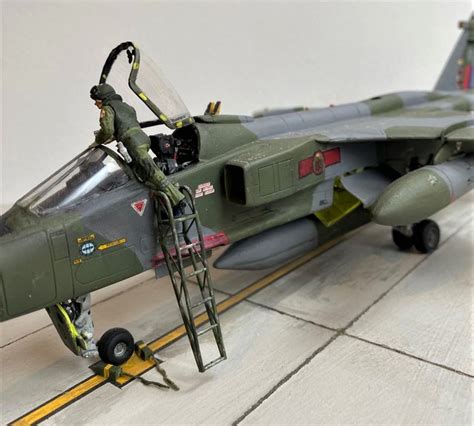 Airfix 148 Jaguar Gr1 Kit Was Gr3es New To Modelling First Builds