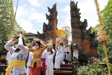 Ibadah Tawur Agung Kesanga Jelang Nyepi 2022 Di Pura Amerta Jati